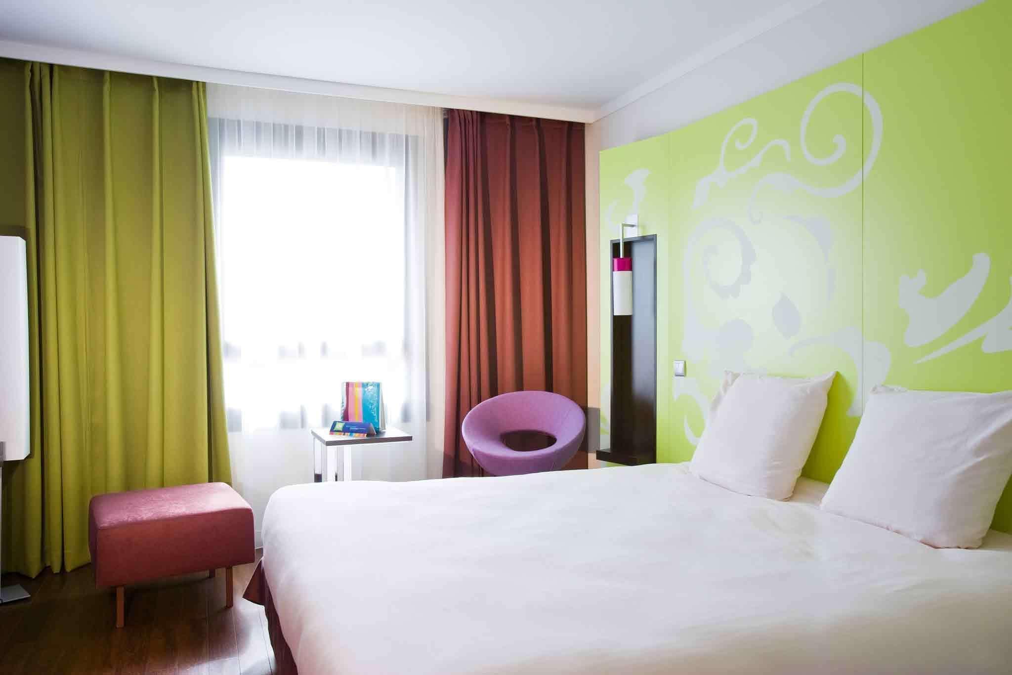 Hotel Ibis Styles Evry And Events 3*