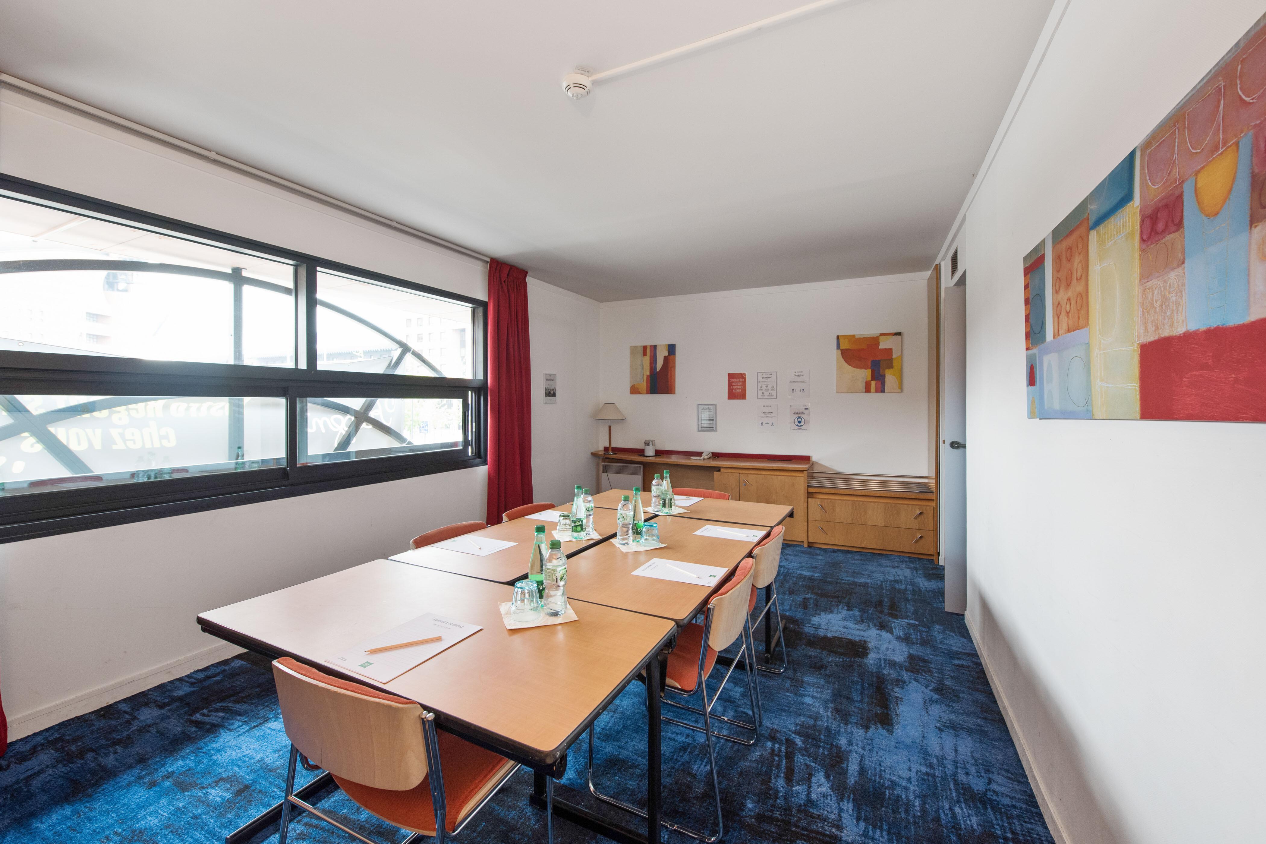 Ibis Styles Evry And Events Courcouronnes