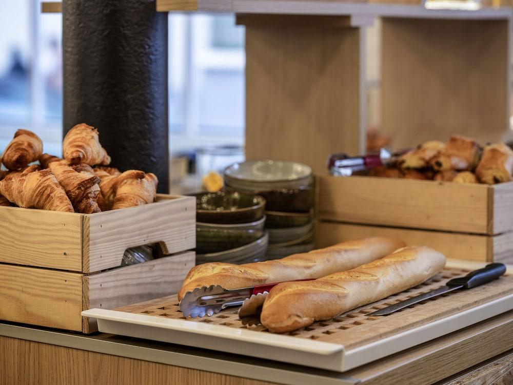 Ibis Styles Evry And Events Hotel Courcouronnes