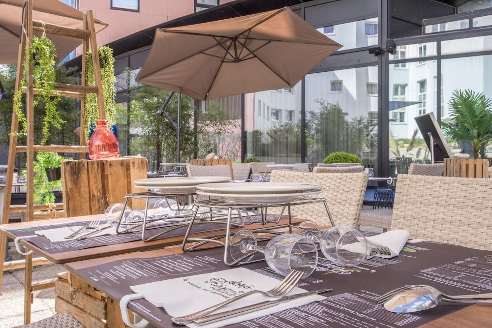 Hotel Ibis Styles Evry And Events Courcouronnes
