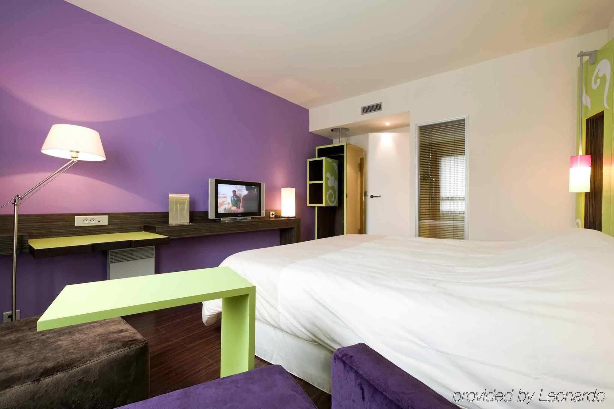 Hotel Ibis Styles Evry And Events Courcouronnes